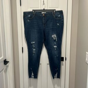 EST 1946 Denim Distressed Curvy Jeans size 24W by Cato